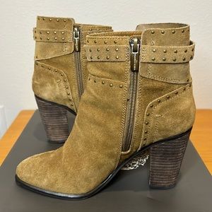 Vince Camuto Faythes Suede Ankle Bootie